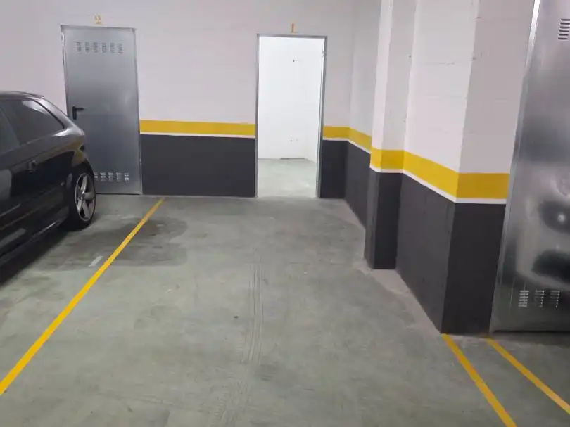 Parking of Garage for rent in Poio