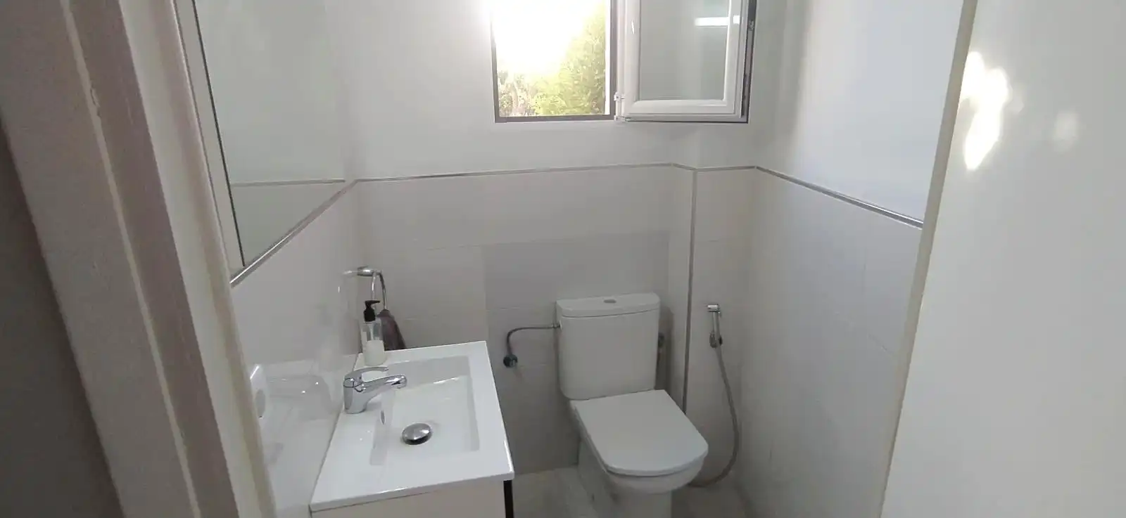 Bany de Casa o xalet en venda en L'Alfàs del Pi amb Terrassa i Moblat