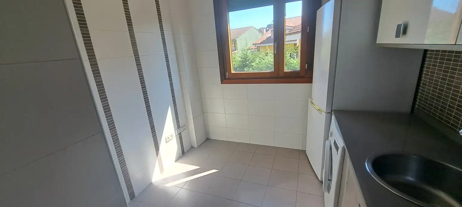 Cuina de Pis en venda en Gijón  amb Calefacció i Parquet