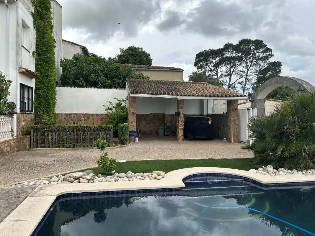 Piscina de Casa o xalet en venda en Sempere amb Aire condicionat, Jardí privat i Terrassa