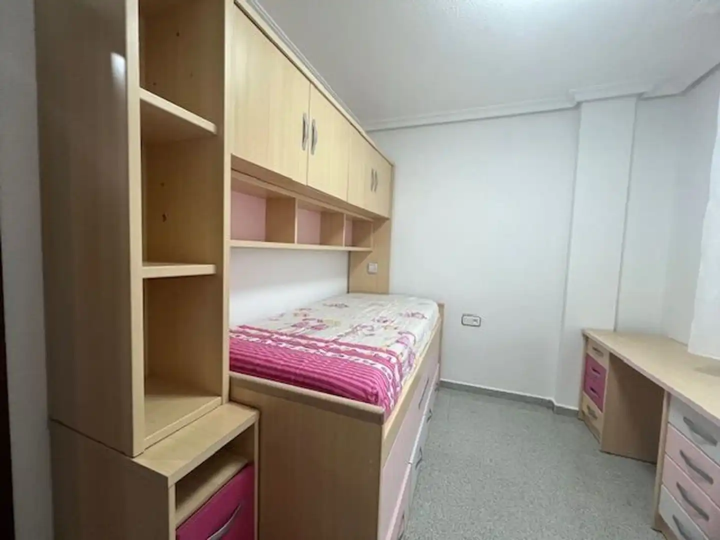 Flat with lift to rent in Avenida Primero de Mayo 94, imagen 24