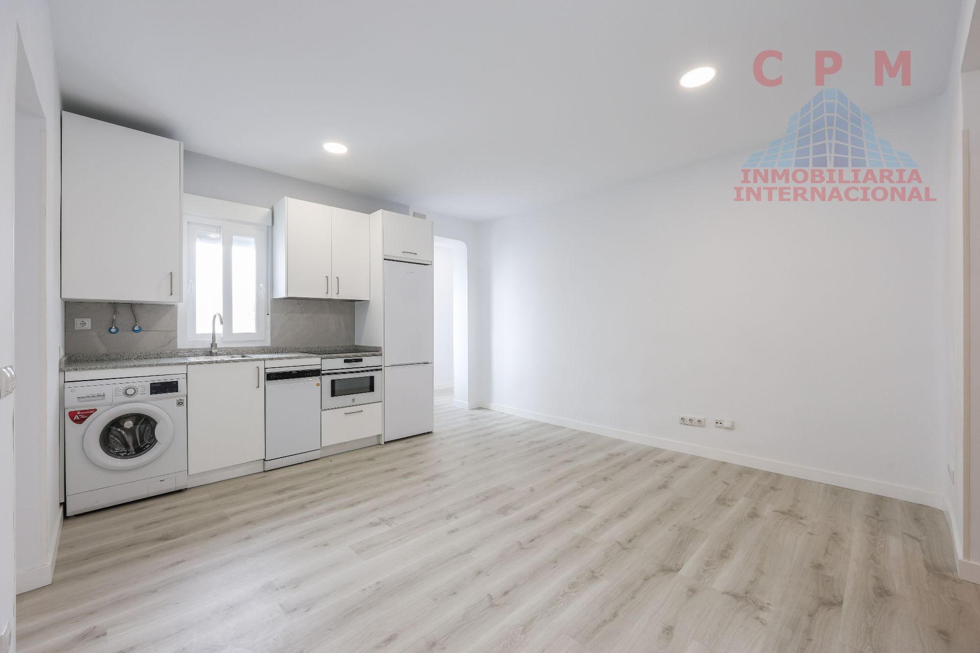 Bedroom of Flat to rent in  Madrid Capital  with Air Conditioner, Heating and Parquet flooring