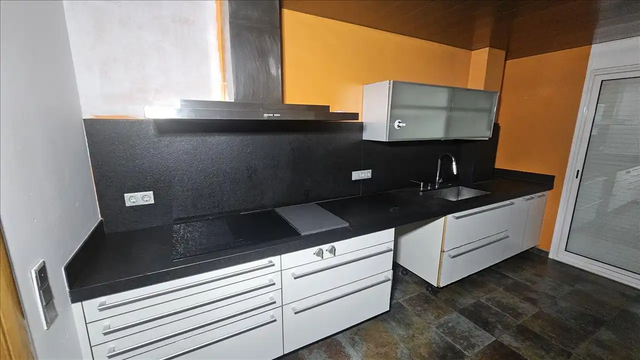 Cocina de Apartamento en venta en Lloret de Mar con Aire acondicionado, Calefacción y Jardín privado
