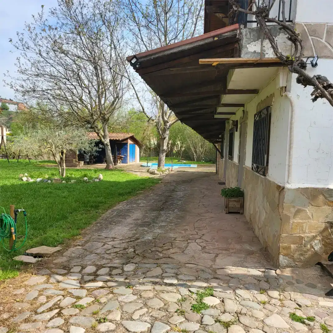Finca rústica en venda a Paseo del Soto, 4, Hormilleja