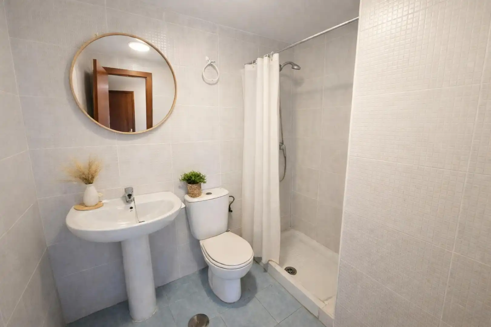 Piso en venta en Calle Kandinsky, El Tejar - Hacienda Bizcochero