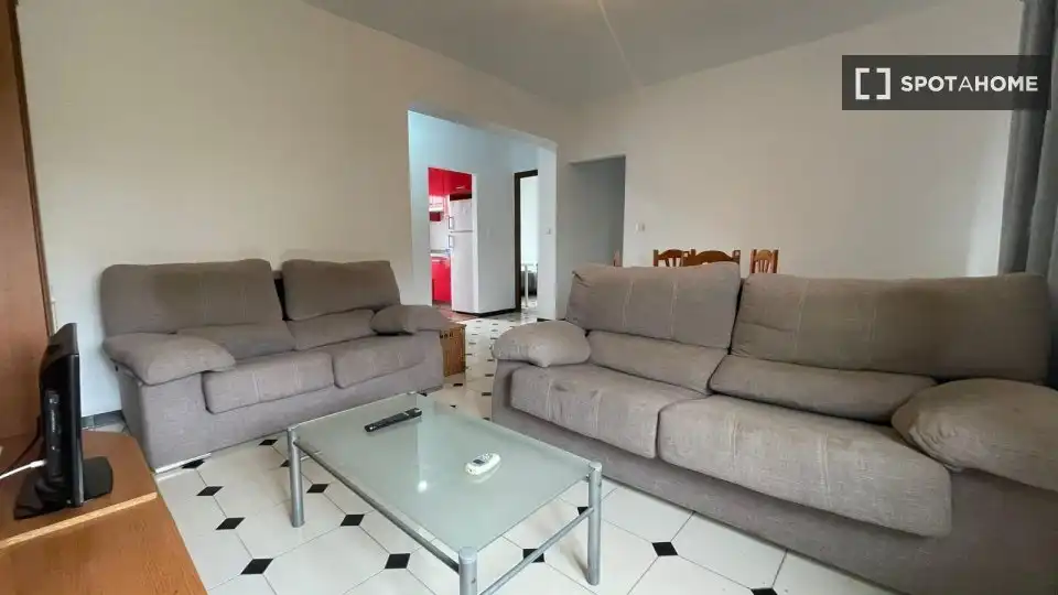 Room in Triana Este