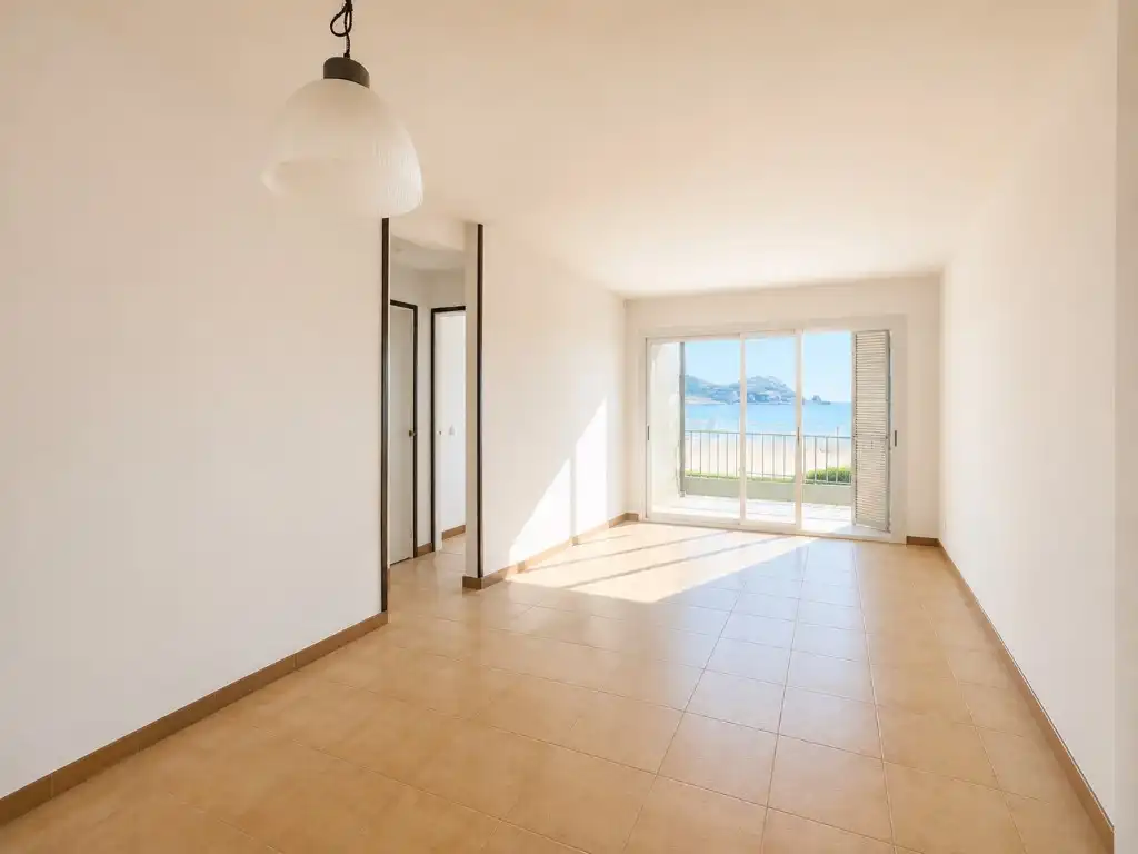 Wohnzimmer von Wohnung zum Verkauf in L'Estartit mit Möbliert