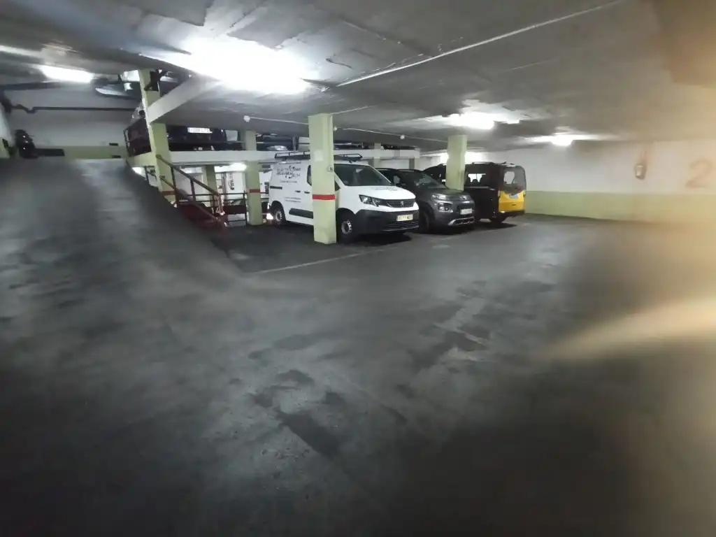 Aparcament de Garatge en venda en Barcelona