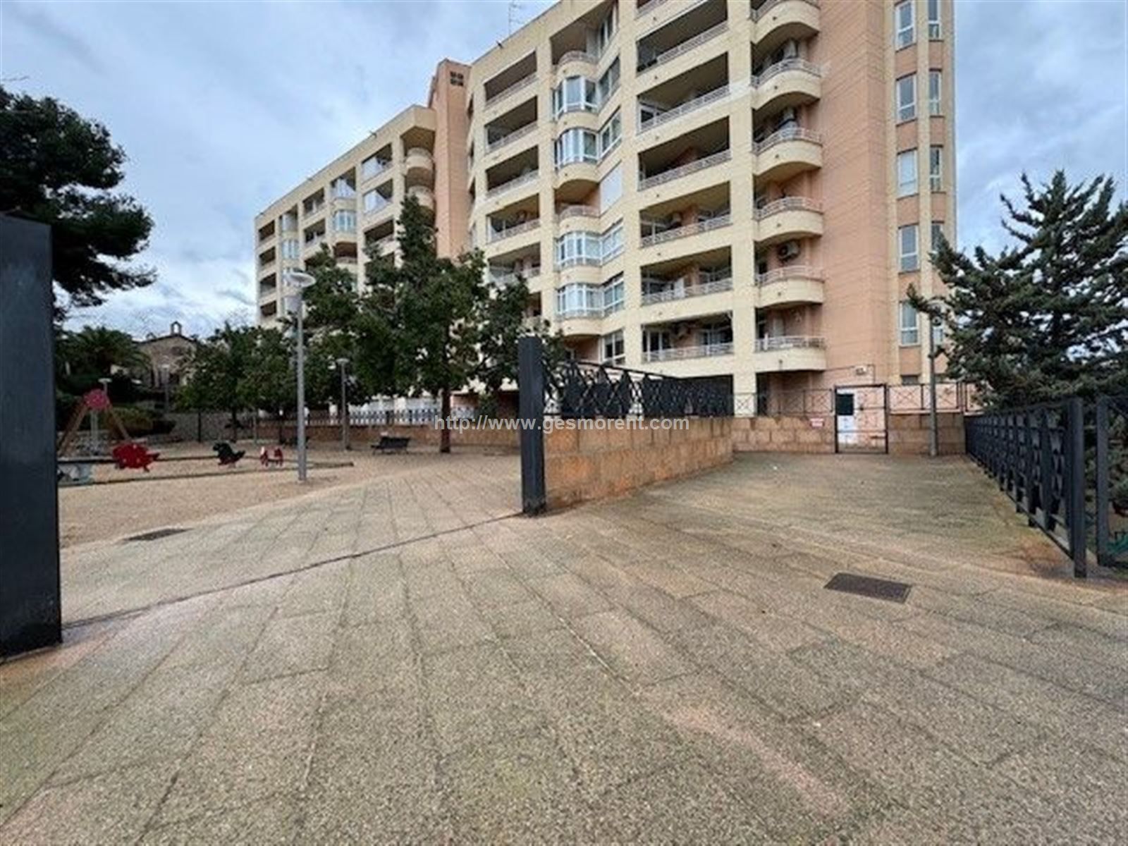 Exterior view of Office for sale in  Palma de Mallorca  with Terrace