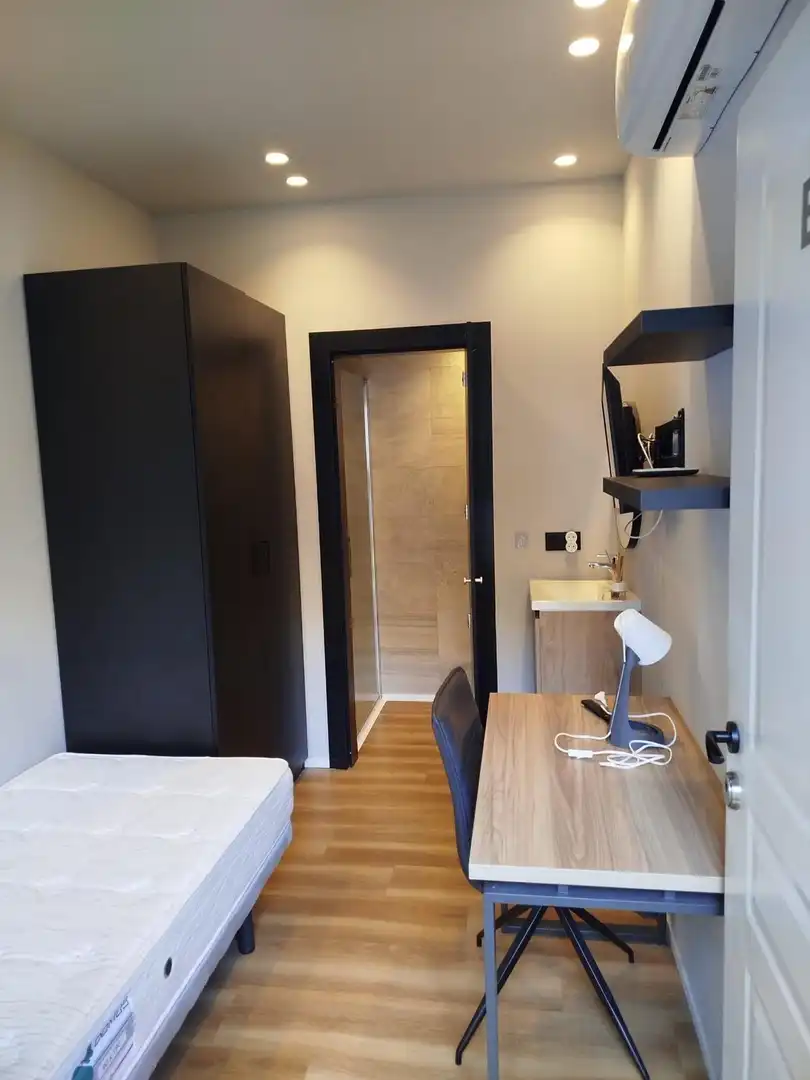 Baño de Piso para compartir en Cartagena con Aire acondicionado, Calefacción y Terraza