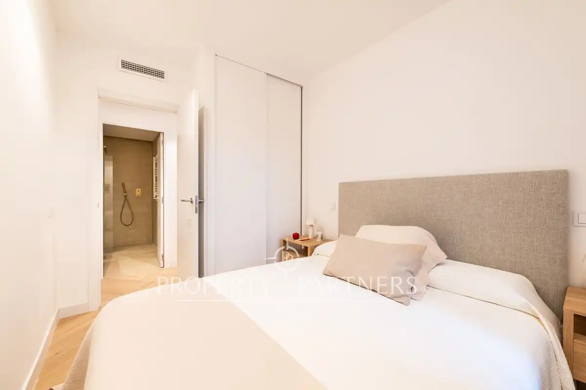 Schlafzimmer von Wohnungen zum Verkauf in Madrid mit Klimaanlage, Heizung und Möbliert