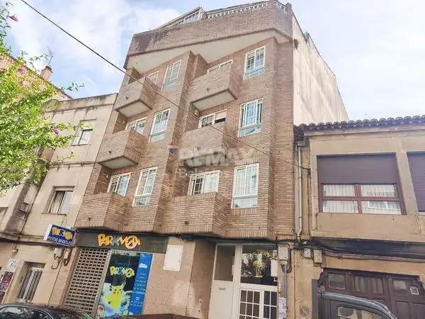 Vista exterior de Pis en venda en Vigo  amb Calefacció, Parquet i Terrassa