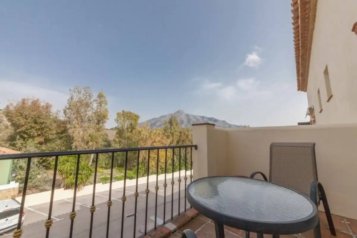 Casa adosada en venta en Casco Antiguo