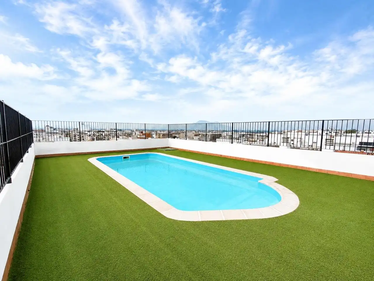 Piscina de Piso en venta en Almoradí con Balcón y Piscina comunitaria