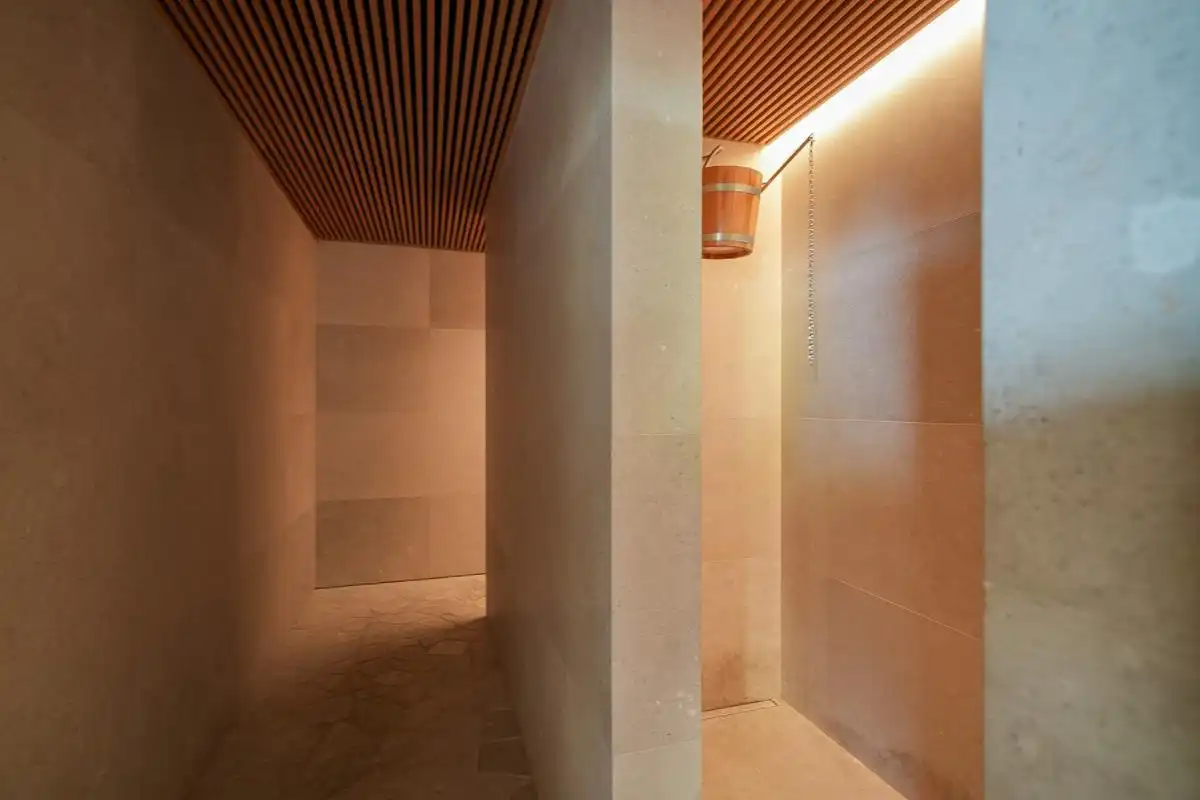 Baño de Piso en venta en Madrid con Aire acondicionado, Calefacción y Jardín privado