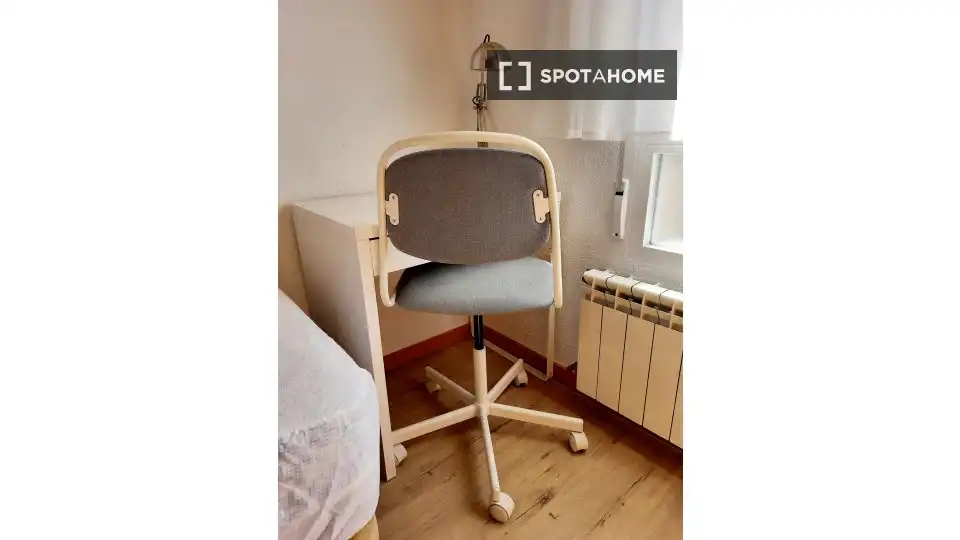 Habitación de Piso para compartir en Leganés con Aire acondicionado, Calefacción y Terraza