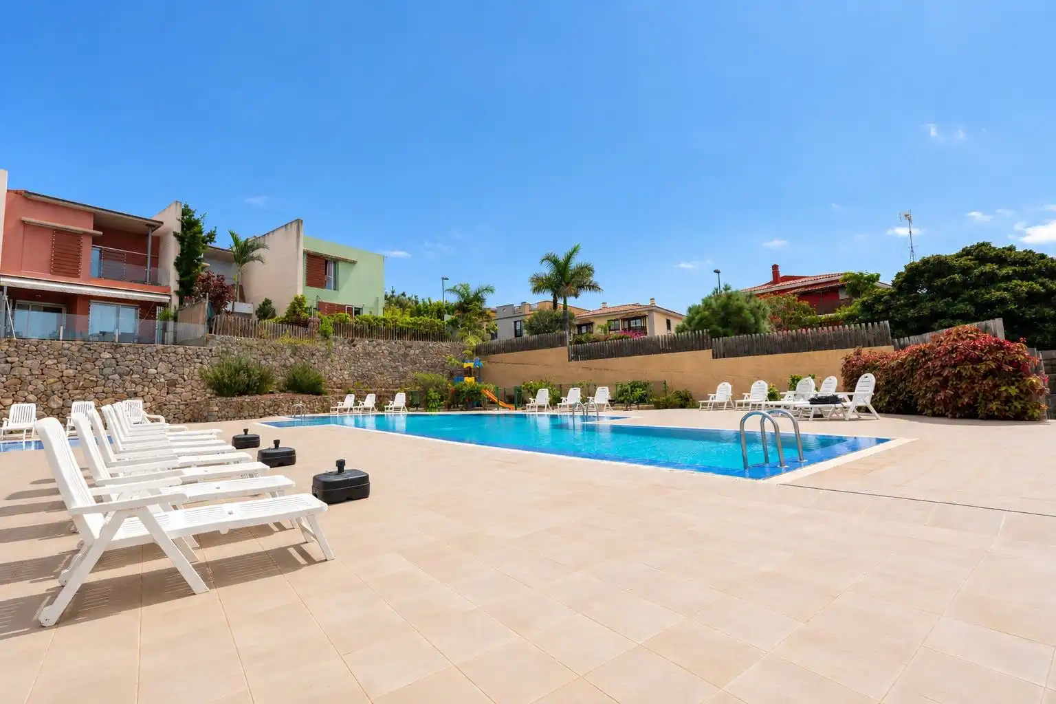 Casa bifamiliare con piscina in affitto a Avenida Avenida Pesqueros, imagen 42