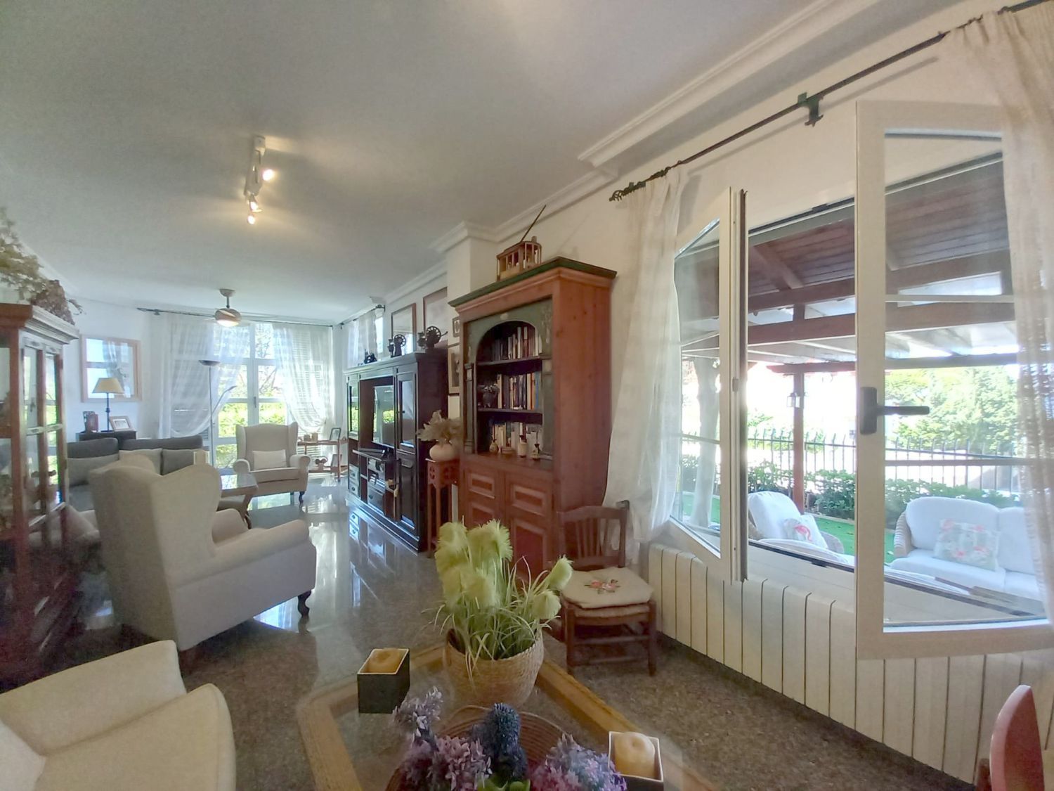 Sala de estar de Casa o chalet en venta en Alicante / Alacant con Aire acondicionado, Calefacción y Piscina comunitaria
