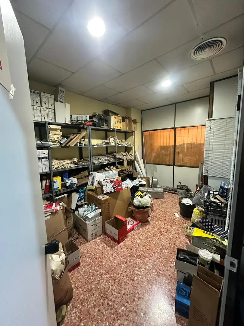 Commercial properties for sale in Torrent  with Air Conditioner and Furnished