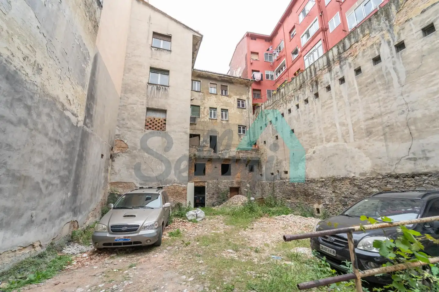Vista exterior de Edifici en venda en Langreo