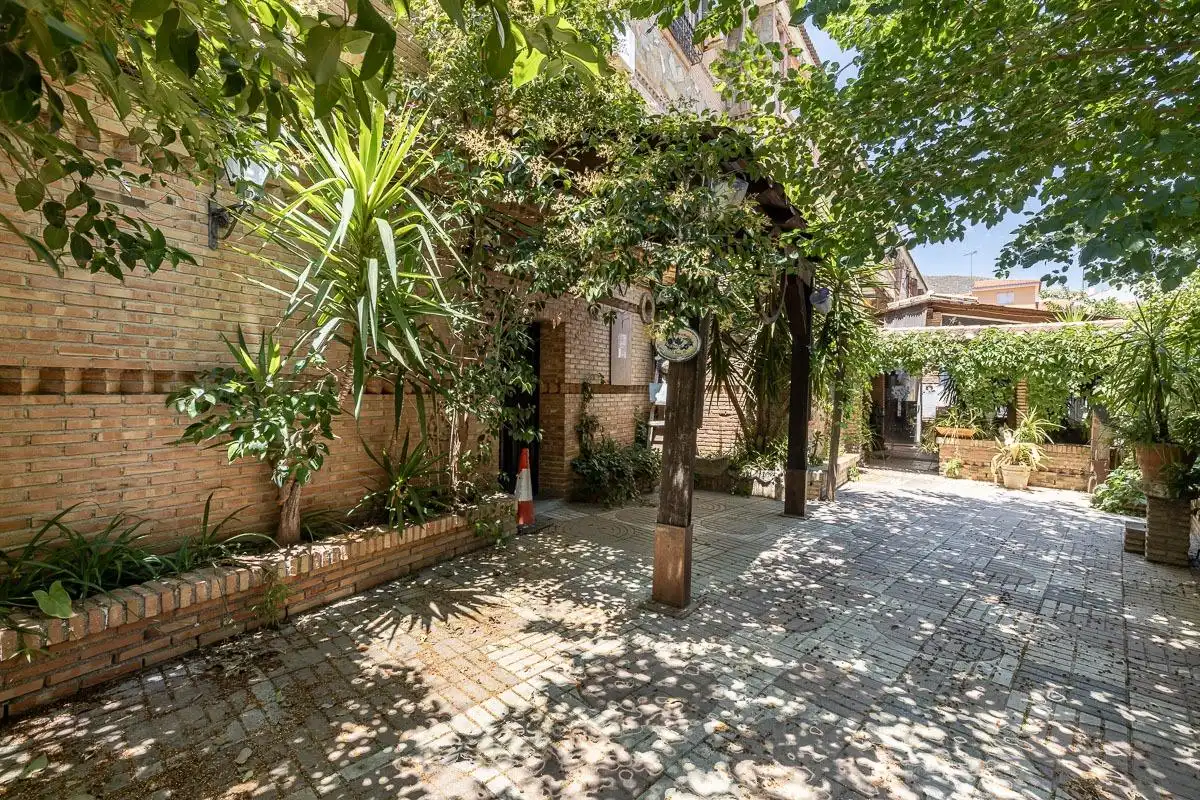Inmuebles singulares con ascensor en venta en Cenes de la Vega, imagen 36