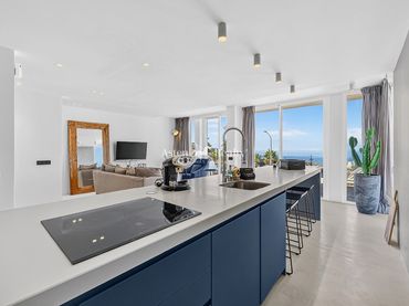House with pool for sale in Noruega 2