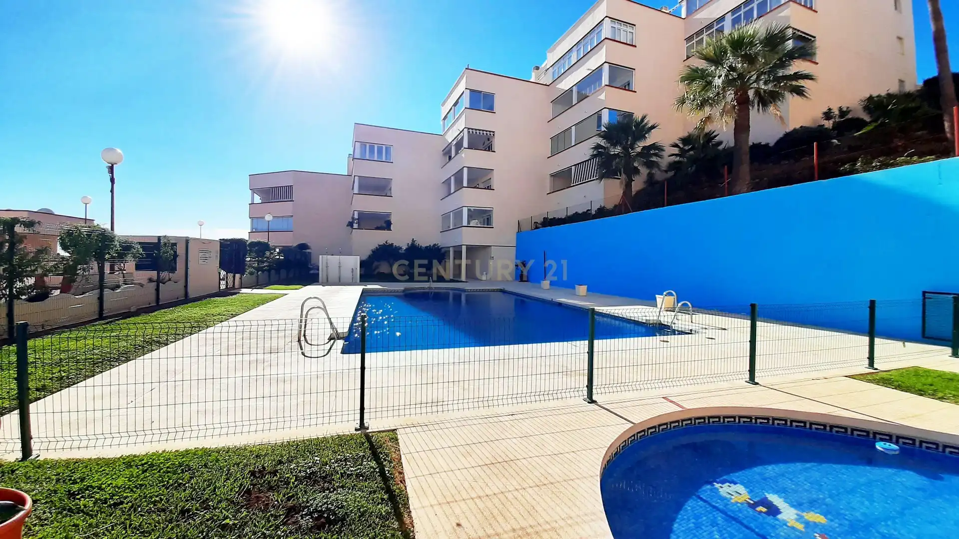 Piscina de Piso en venta en Benalmádena con Aire acondicionado, Trastero y Horno