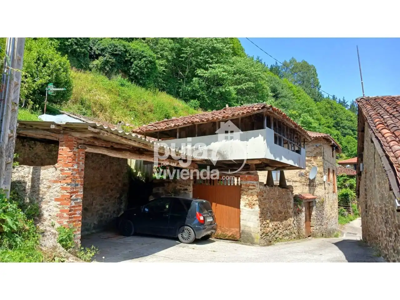 Vista exterior de Casa o chalet en venta en Tineo con Jardín privado, Terraza y Amueblado