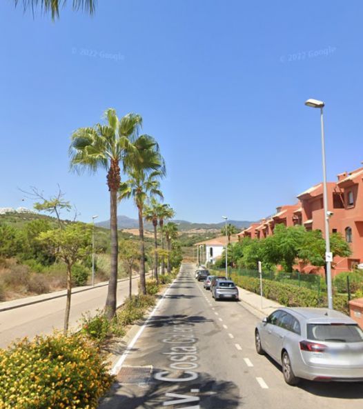 Vista exterior de Casa adosada en venda en Estepona