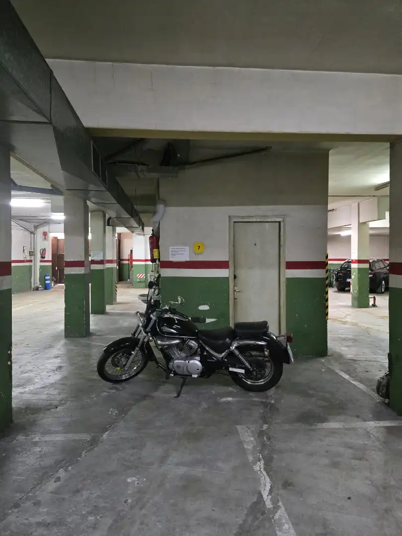Parkplatz von Garage zum Verkauf in Badalona