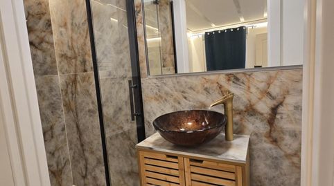 Foto 3 de Casa o chalet de alquiler en Valdeacederas, Madrid Capital