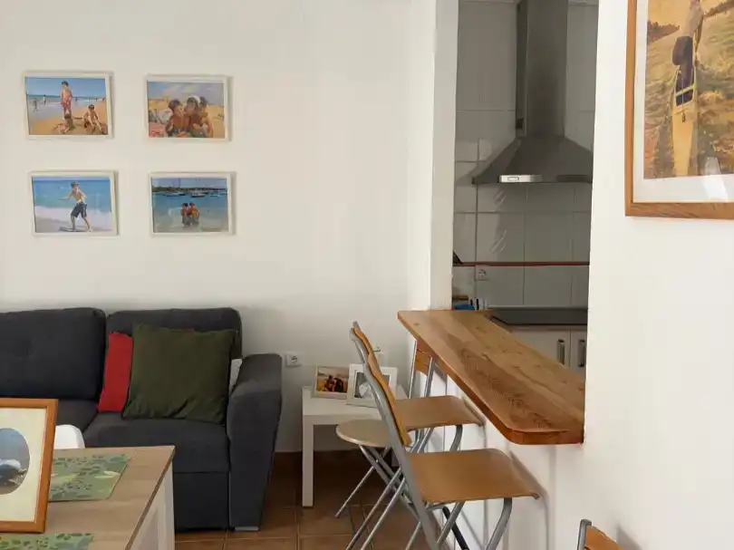 Wohnzimmer von Wohnung zur Miete in Isla Cristina mit Klimaanlage, Schwimmbad und Balkon
