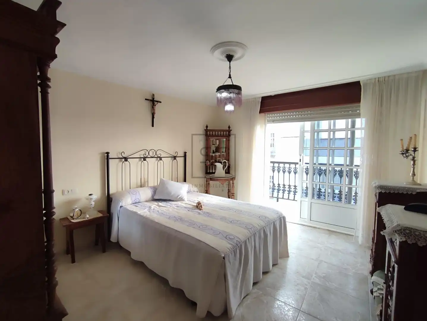 Schlafzimmer von Einfamilien-Reihenhaus zum Verkauf in Ares mit Terrasse, Abstellraum und Möbliert