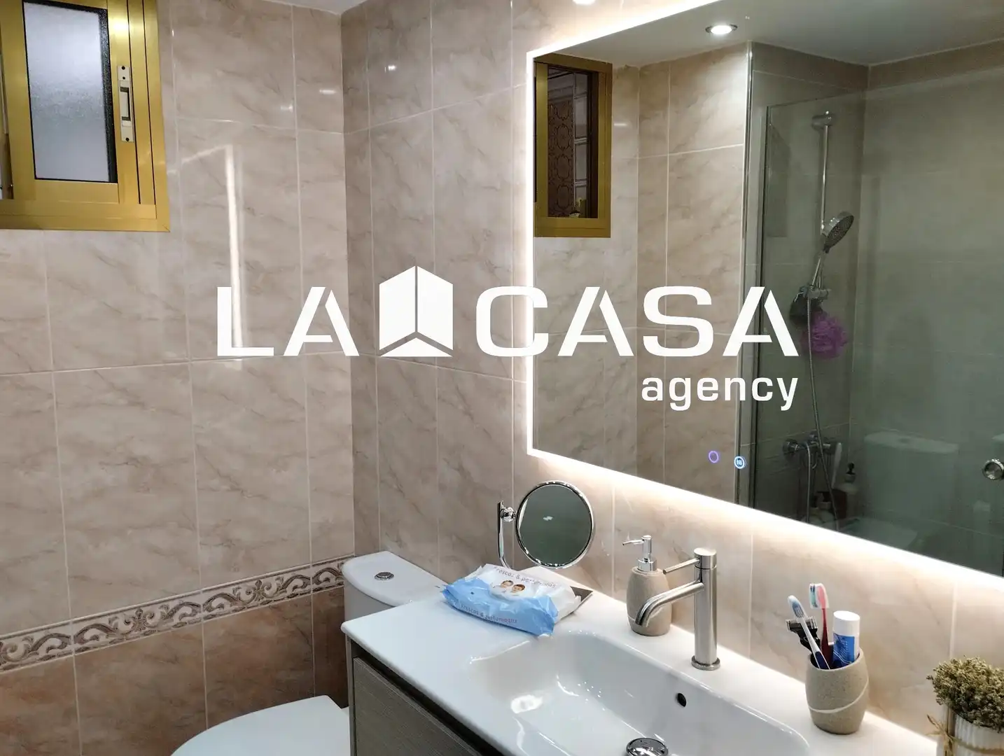 Piso en venta en Sevilla con Terraza