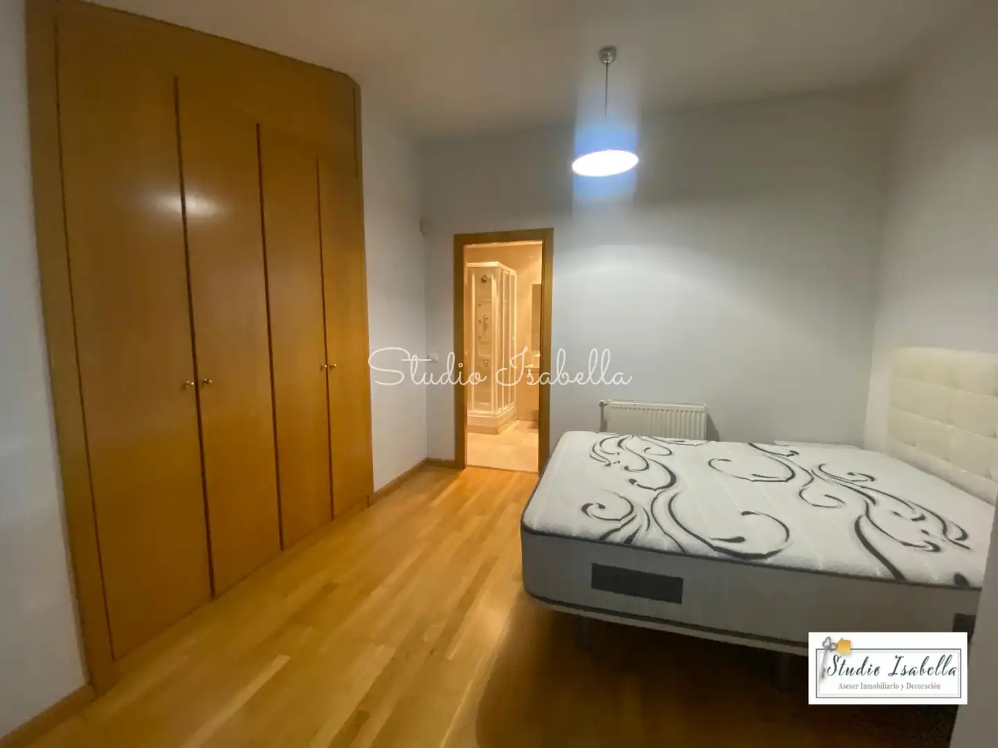 Habitación de Dúplex de alquiler en Toledo con Aire acondicionado, Calefacción y Amueblado