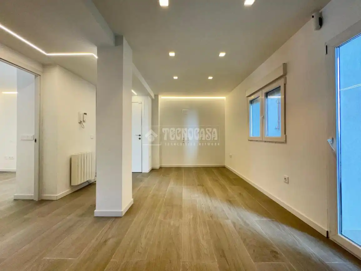 Flat for sale in Alcobendas  with Air Conditioner and Heating