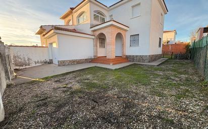 Exterior view of House or chalet for sale in Santa Olalla  with Private garden and Terrace