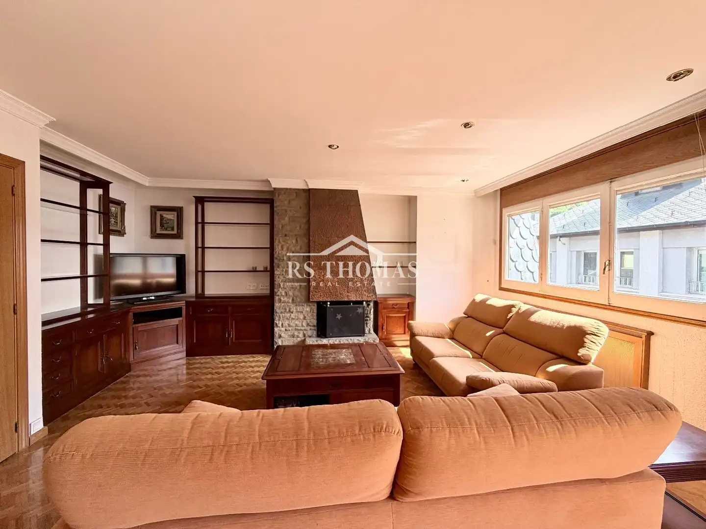 Sala de estar de Ático de alquiler en Andorra la Vella con Calefacción y Terraza