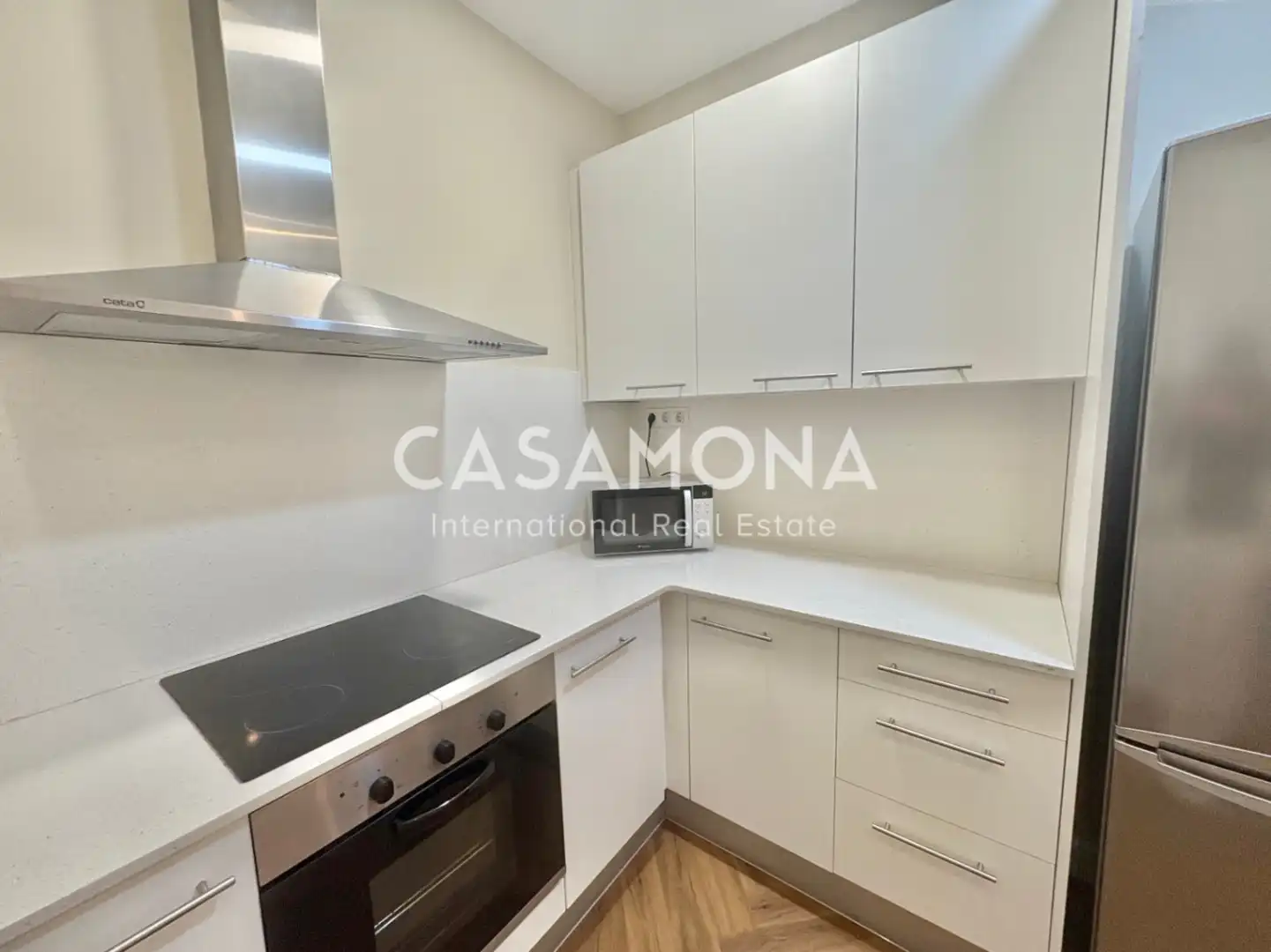 Cuina de Apartament en venda en Barcelona amb Aire condicionat, Calefacció i Terrassa