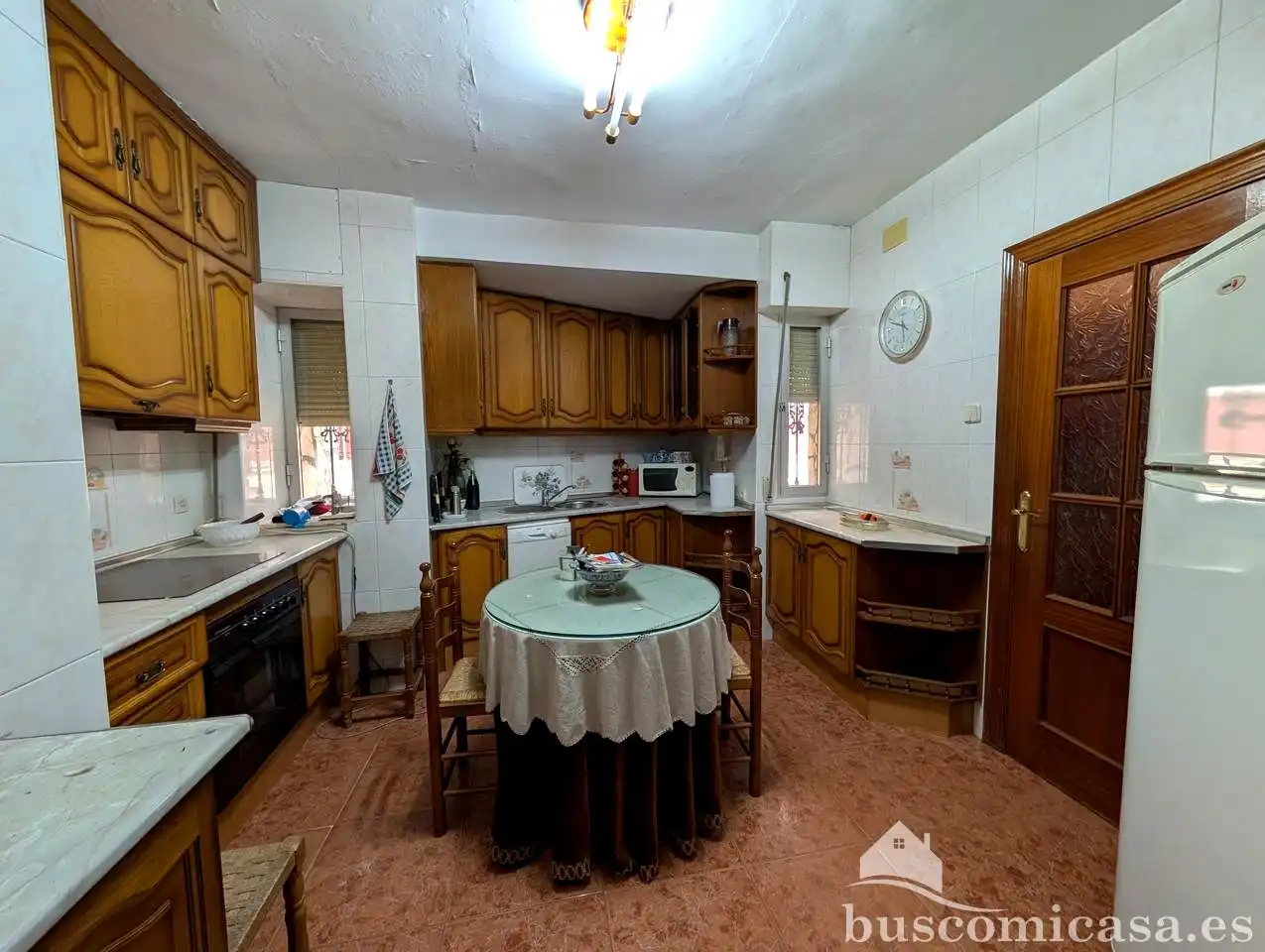 Cuina de Casa o xalet en venda en Linares amb Aire condicionat, Calefacció i Jardí privat