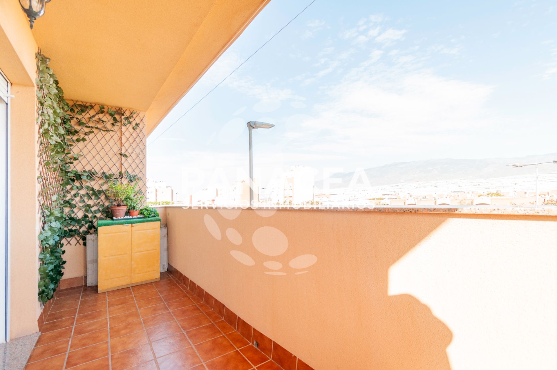 Terrassa de Pis en venda en Roquetas de Mar amb Moblat, Rentadora i Microones