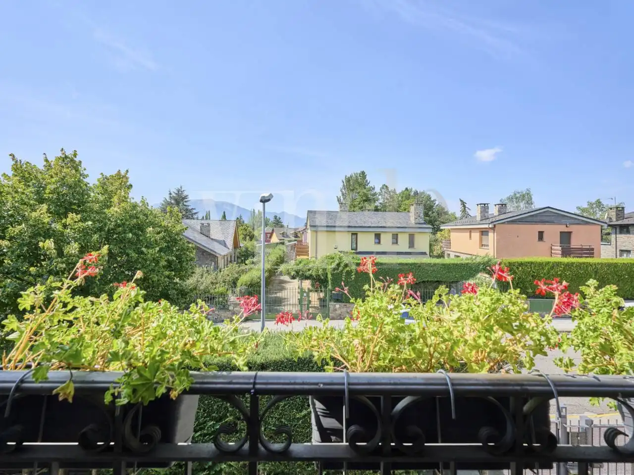 Terraza de Casa o chalet en venta en Puigcerdà con Calefacción, Jardín privado y Parquet