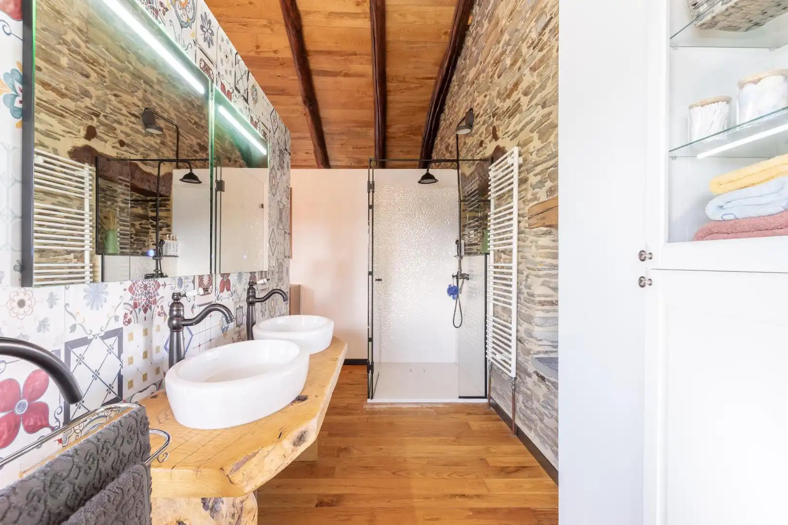 Baño de Casa o chalet en venta en Lugo con Calefacción, Jardín privado y Jacuzzi