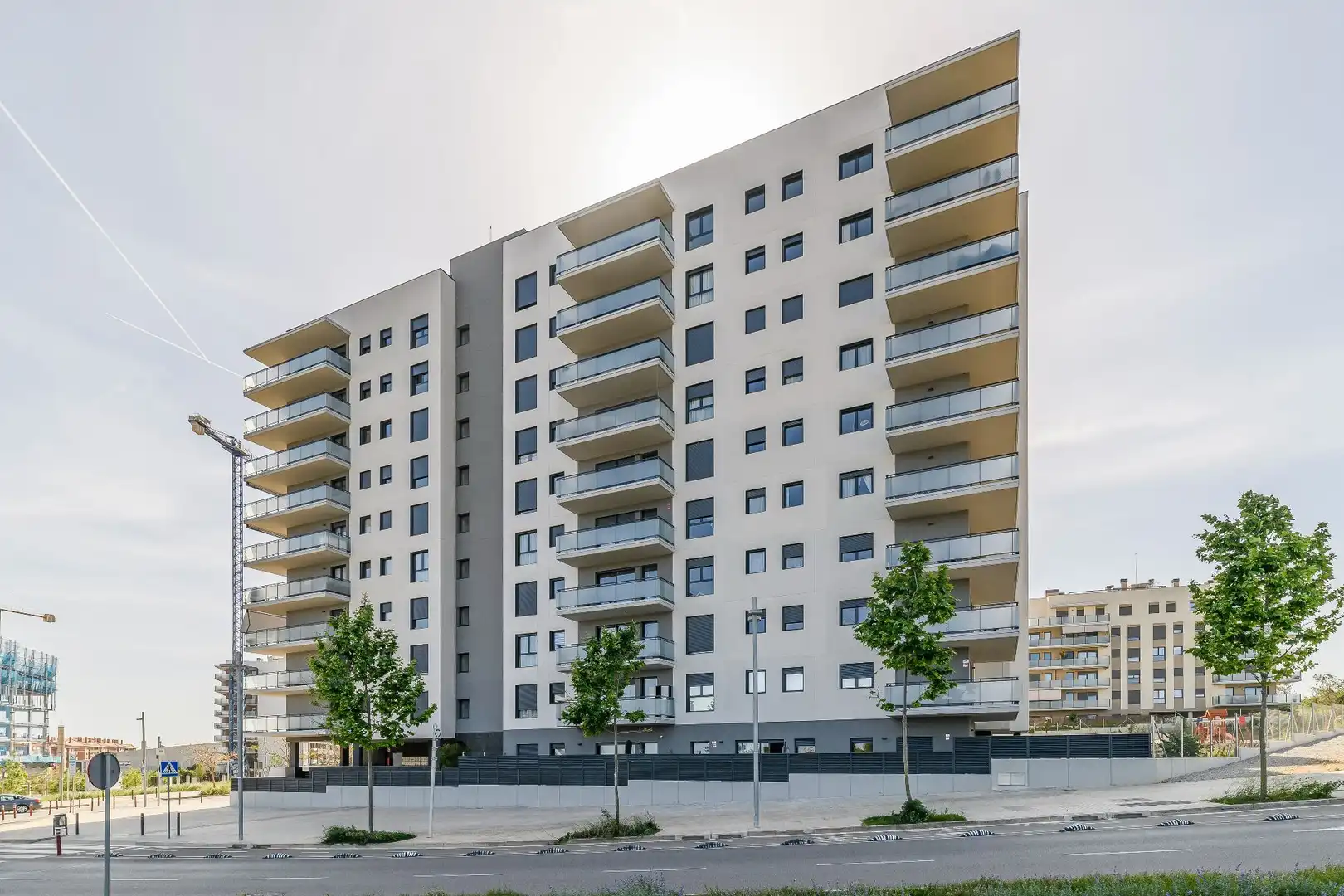 Außenansicht von Wohnung zum Verkauf in Viladecans mit Klimaanlage, Heizung und Terrasse