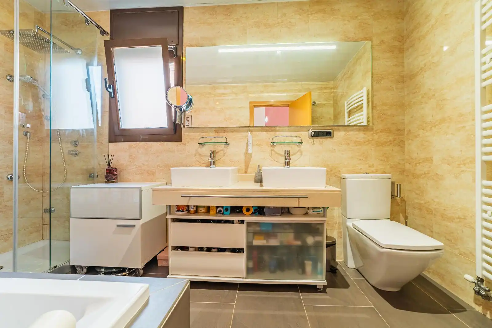 Casa amb jardí en venda a Esteve Albert i corp, imagen 19