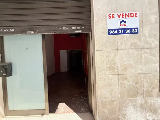 Business premises for sale in Carrer del Treball 10, imagen 2