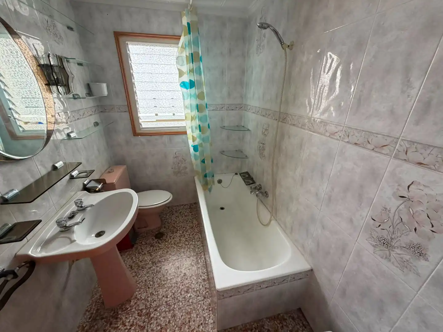 Bathroom of Flat for rent in San Vicente del Raspeig / Sant Vicent del Raspeig  with Furnished, Oven and Washing machine