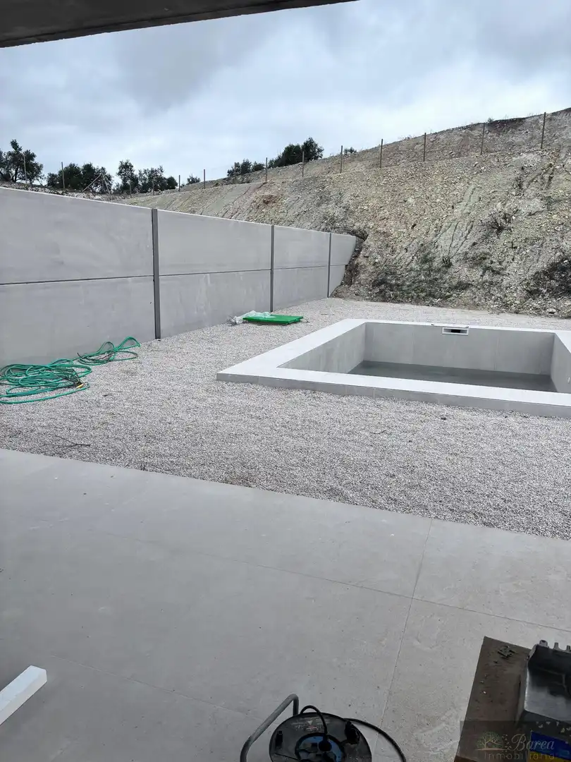 Swimming pool of Houses for sale in Lucena  with Swimming Pool
