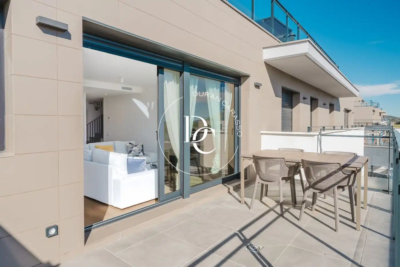 Terrasse von Maisonette zur Miete in Vilanova i la Geltrú mit Klimaanlage, Heizung und Terrasse