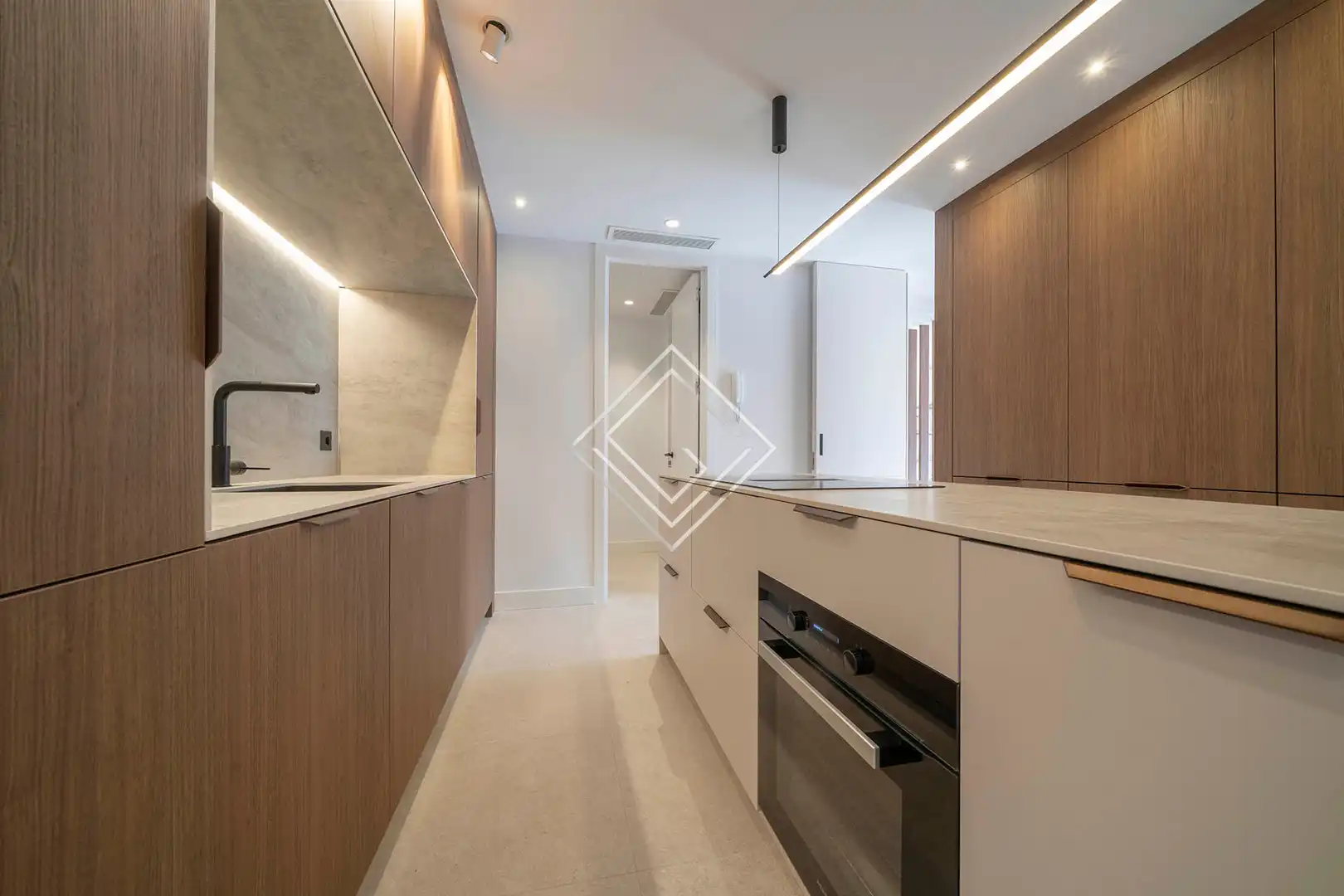 Küche von Wohnung zum Verkauf in Madrid mit Klimaanlage, Heizung und Terrasse